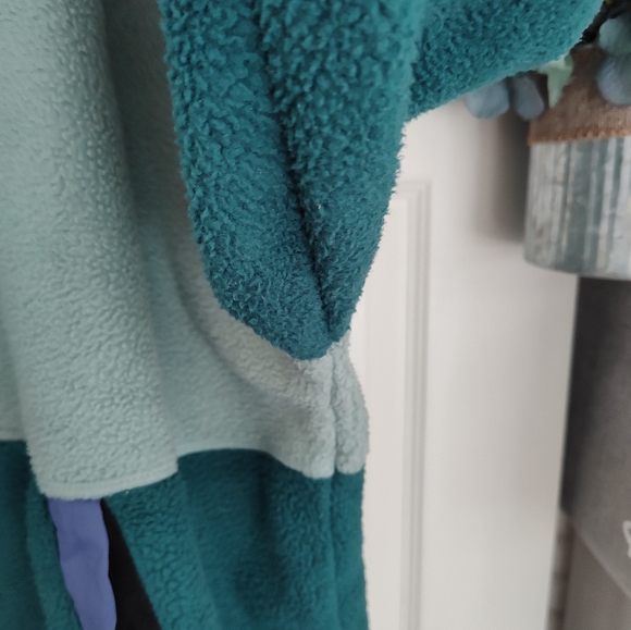 ~~STOIC💚 Fleece~~ - Picture 5 of 12